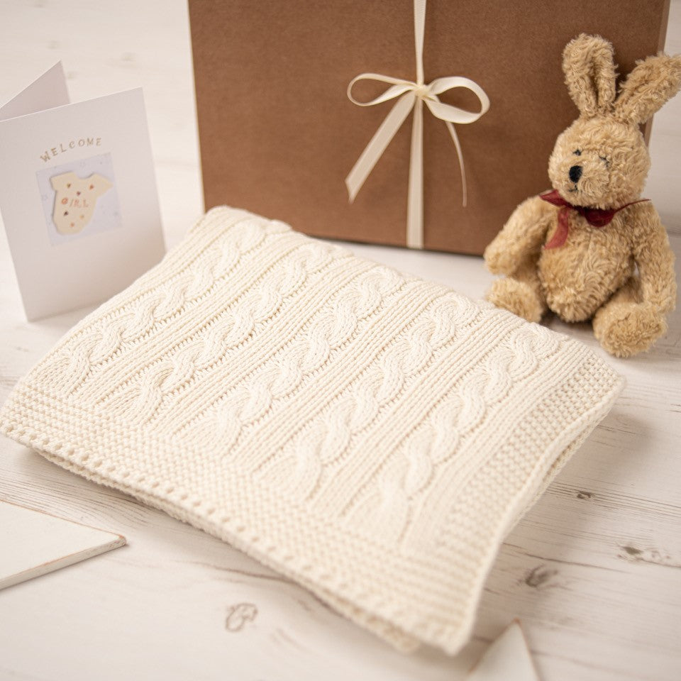 Unisex Cream Cable Knit Blanket